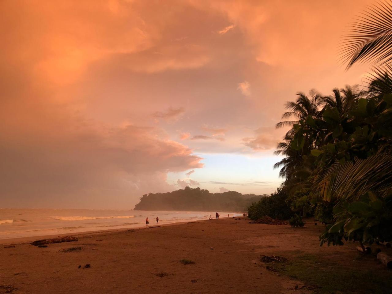 Macao Beach Samara Luaran gambar